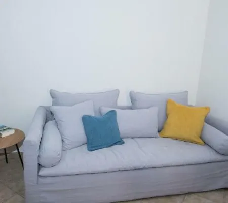 A Beautifull 2Nd Floor Apartment Close To The Port Kalamata Exterior photo
