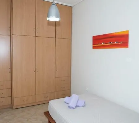 A Beautifull 2Nd Floor Apartment Close To The Port Kalamata Exterior photo